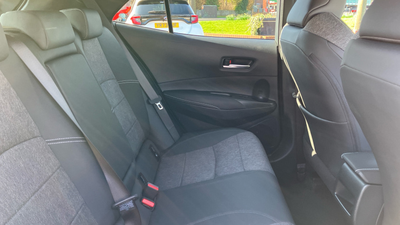 Toyota Corolla 2.0 Hybrid Design 5dr CVT Hybrid Hatchback